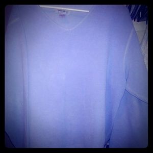 Light weight pullover